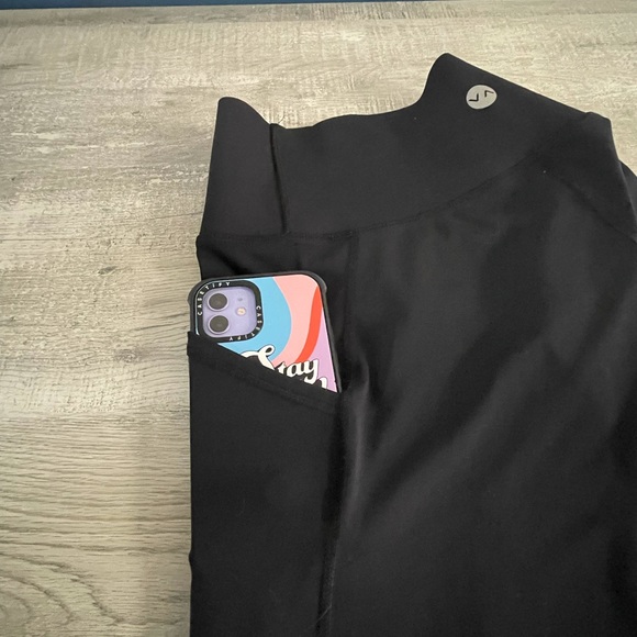 NWOT Black Interval leggings with pockets - Picture 4 of 5